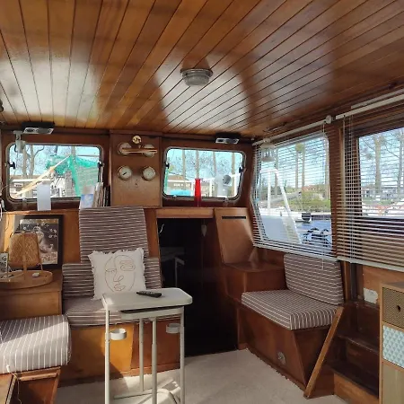 Úszó hotel Bateau Maxence